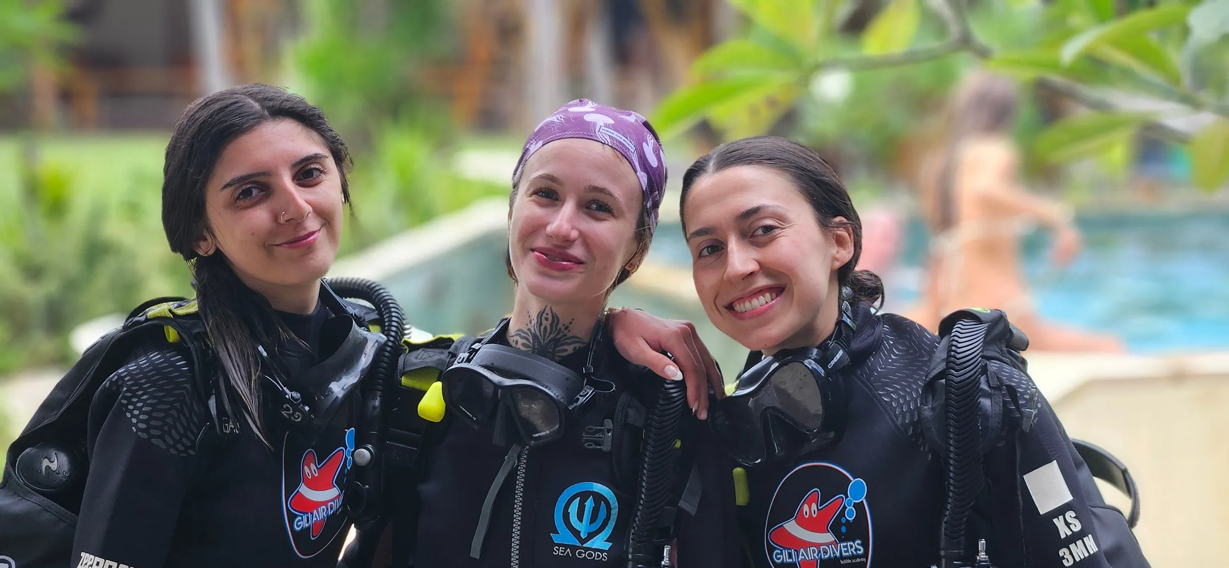 Happy divers back from the dive