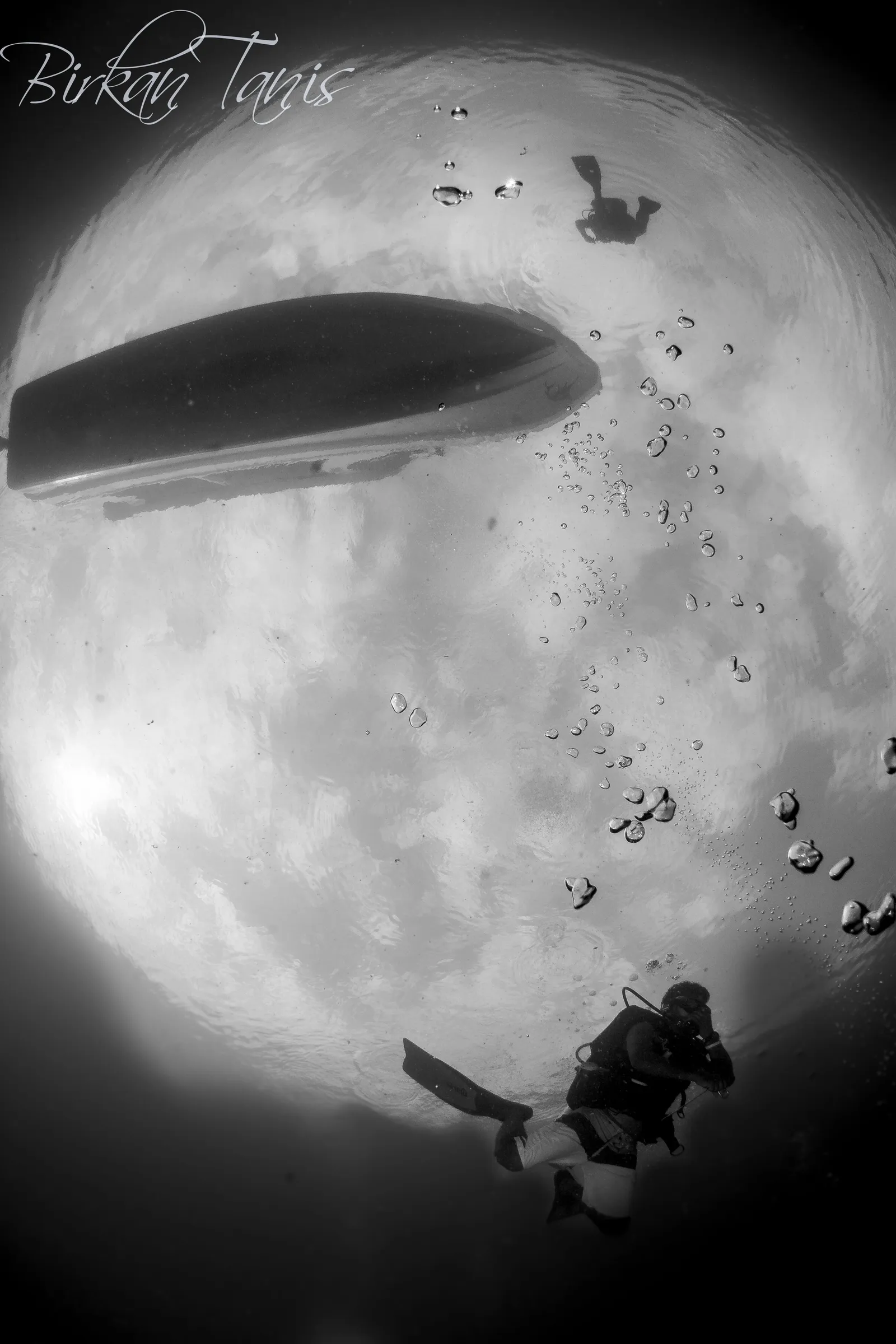 Underwater atmosphere